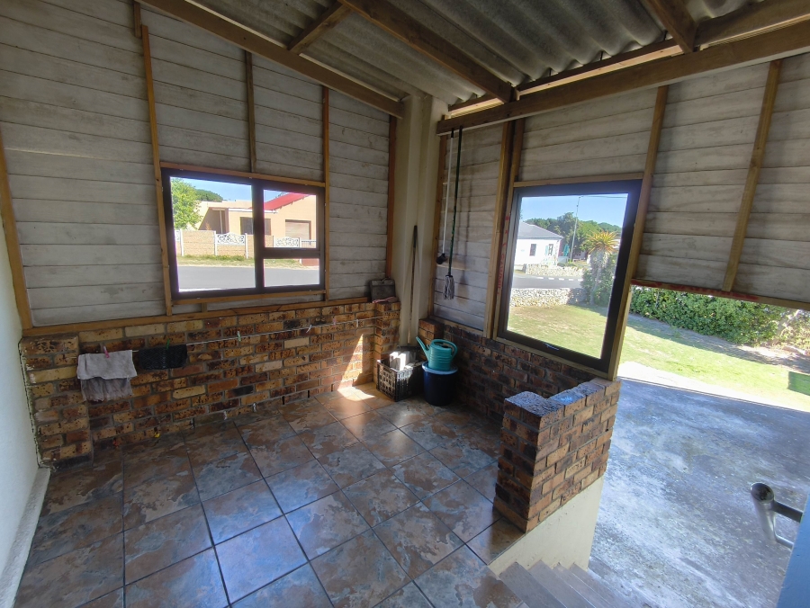 4 Bedroom Property for Sale in Gansbaai Central Western Cape